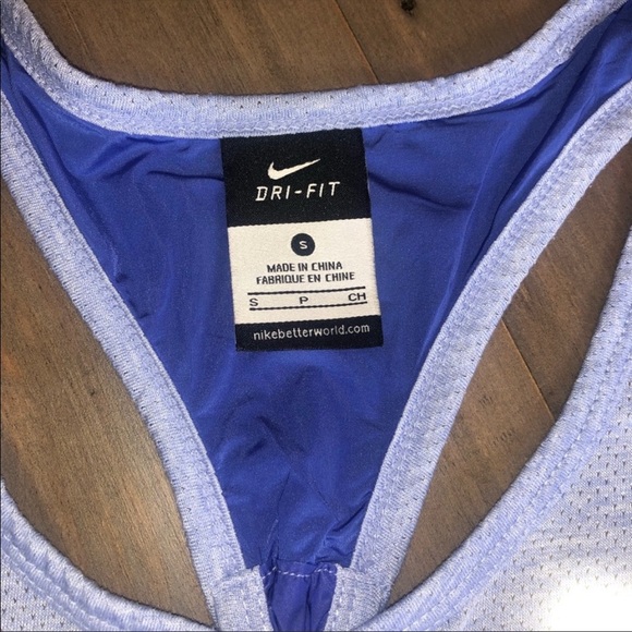 🎂Nike - Dri Fit Tank with Keyhole Back - S - Picture 2 of 3